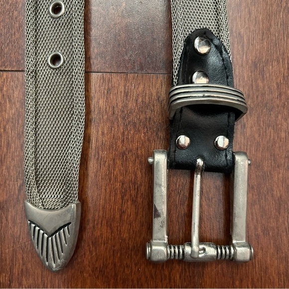 Women’s Silver Toned Mesh and Black Leather Belt, Size Small - Picture 7 of 16